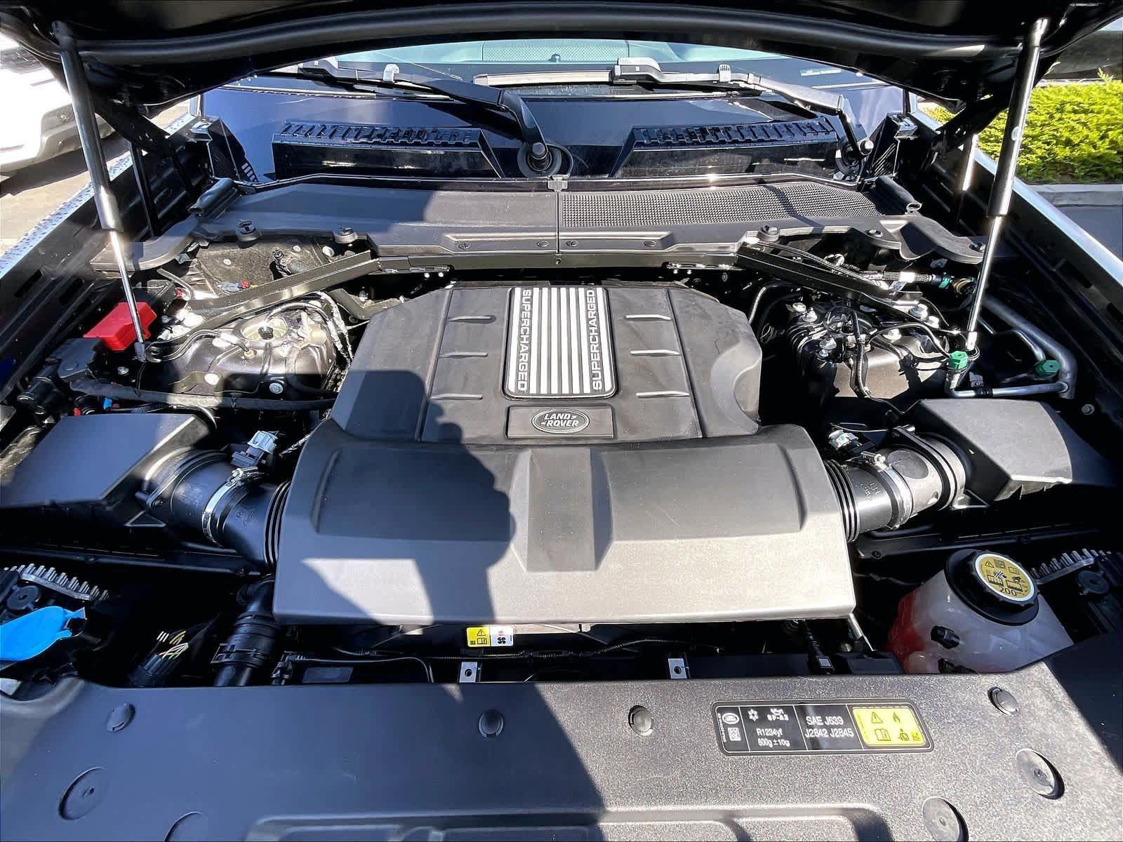 Used 2024 Land Rover Defender 90 Carpathian Edition AWD/4WD image 12