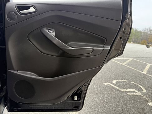 Used 2018 Ford Escape Titanium image 42