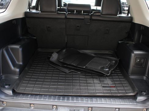 Used 2021 Toyota 4Runner SR5 Premium w/ Moonroof Package AWD/4WD image 8
