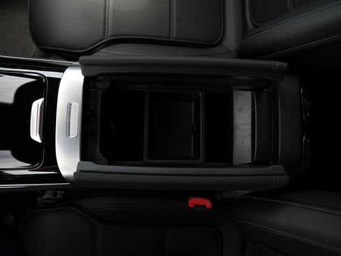 Certified 2026 Mercedes-Benz GLC 300 4MATIC image 29