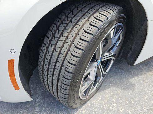 Certified 2022 BMW i4 eDrive40 w/ M Sport Package image 33