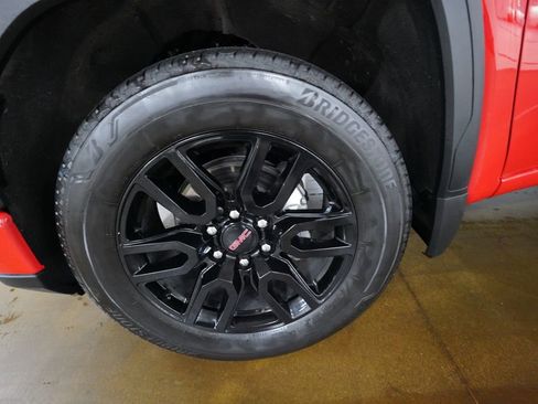 Used 2025 GMC Sierra 1500 Elevation AWD/4WD image 26