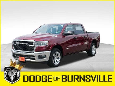 Used 2025 RAM 1500 Big Horn AWD/4WD image 3