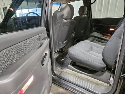 Used 2003 Chevrolet Avalanche Base image 15