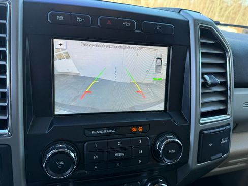 Used 2017 Ford F250 Lariat w/ Chrome Package image 26