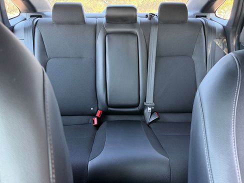 Used 2025 Honda Civic Sport image 38