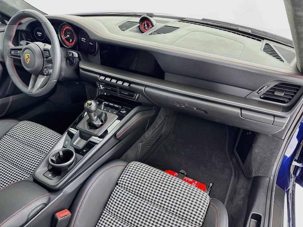 Certified 2022 Porsche 911 GT3 RWD image 29