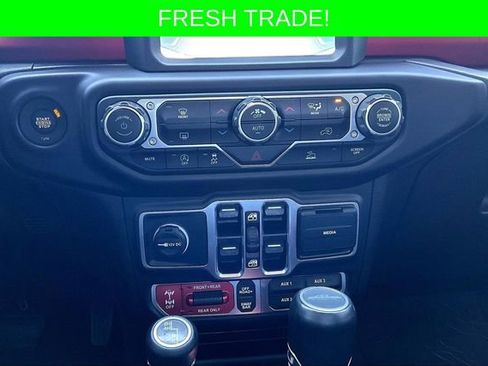 Used 2020 Jeep Gladiator Rubicon AWD/4WD image 24