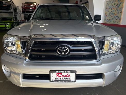 Used 2005 Toyota Tacoma PreRunner image 46