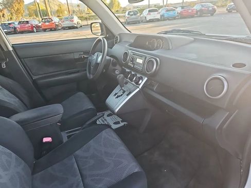 Used 2012 Scion xB image 9
