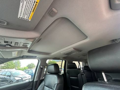Used 2015 Chevrolet Suburban LTZ AWD/4WD image 27