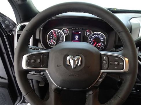 Certified 2025 RAM 2500 Big Horn AWD/4WD image 6