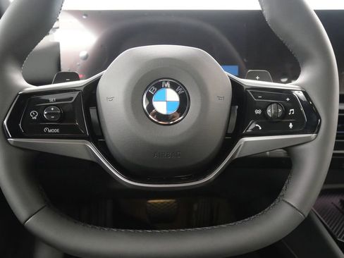 Used 2025 BMW 530i xDrive w/ Premium Package AWD/4WD image 21
