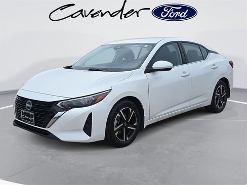 Used 2024 Nissan Sentra SV image 1