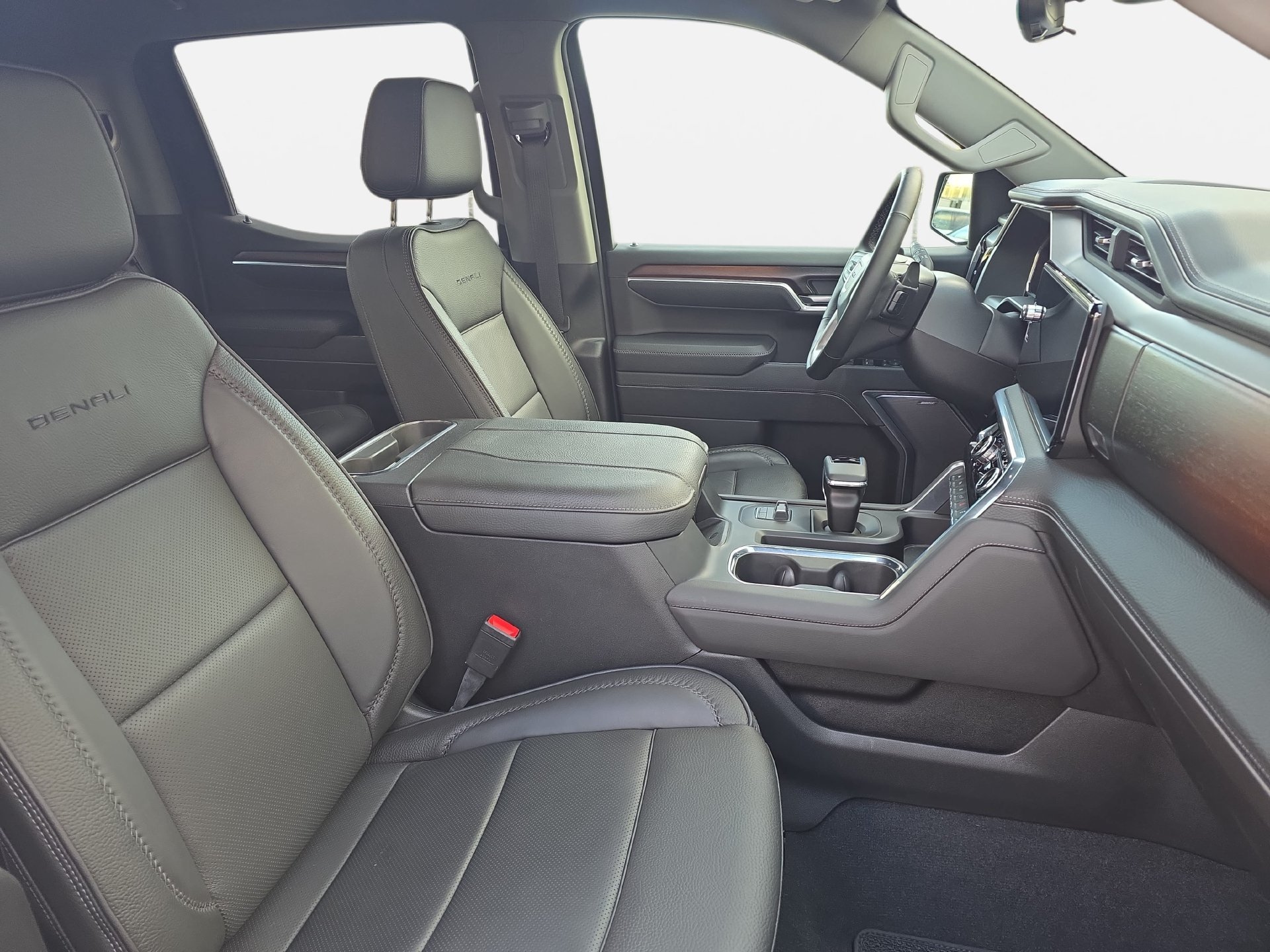 Used 2026 GMC Sierra 1500 Denali w/ Technology Package AWD/4WD image 10