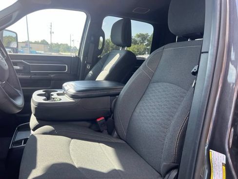 Used 2025 RAM 2500 Big Horn AWD/4WD image 18