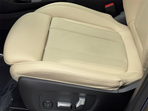 Used 2023 BMW X3 xDrive30i w/ M Sport Package image 38