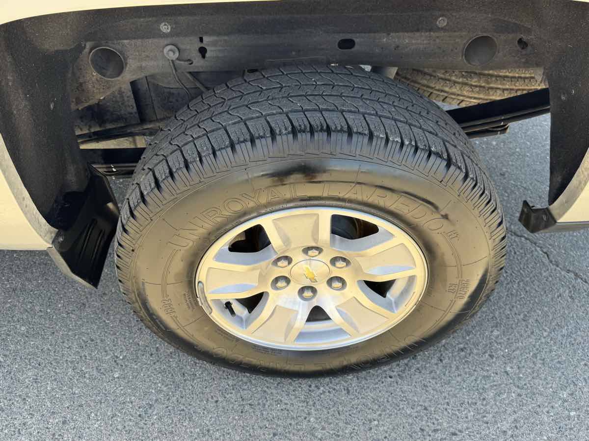 Used 2018 Chevrolet Silverado 1500 LT w/ All Star Edition AWD/4WD image 36