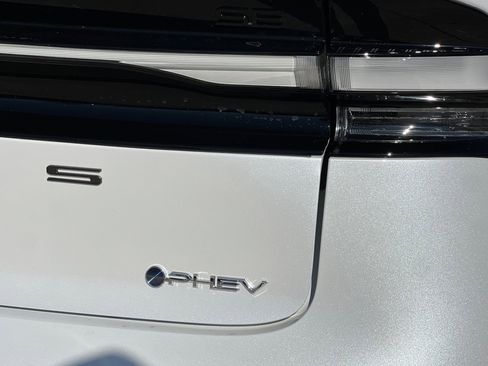 New 2026 Toyota Prius Plug-In Hybrid image 21