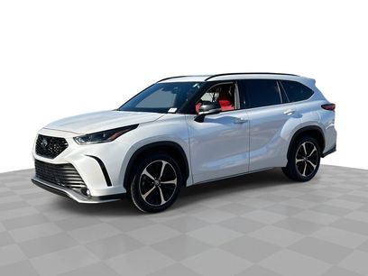 Used 2022 Toyota Highlander XSE