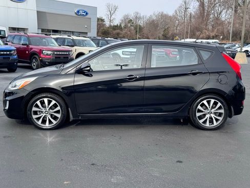 Used 2015 Hyundai Accent Sport image 3
