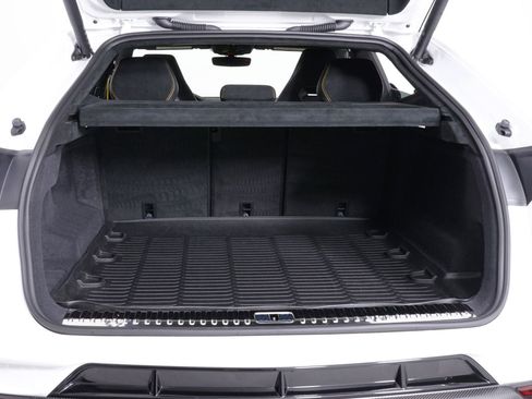 Used 2024 Lamborghini Urus Performante image 19