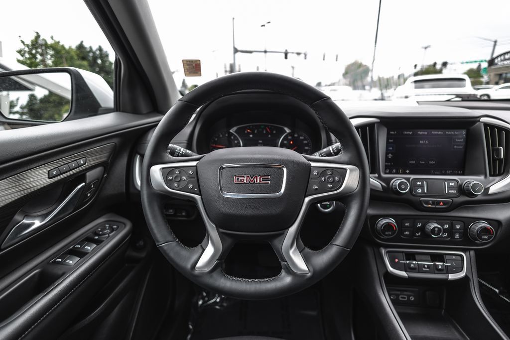 Used 2024 GMC Terrain SLT w/ Tech Package AWD/4WD image 26