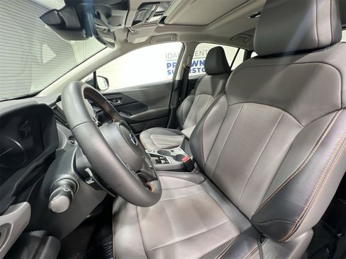 Certified 2025 Subaru Crosstrek 2.5i Limited w/ Crosstrek Mirror Package image 11