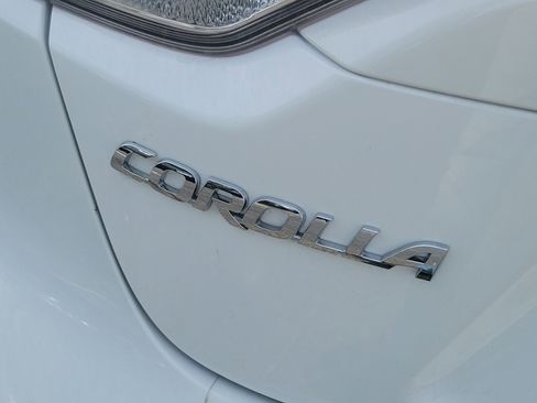 Used 2022 Toyota Corolla LE image 7