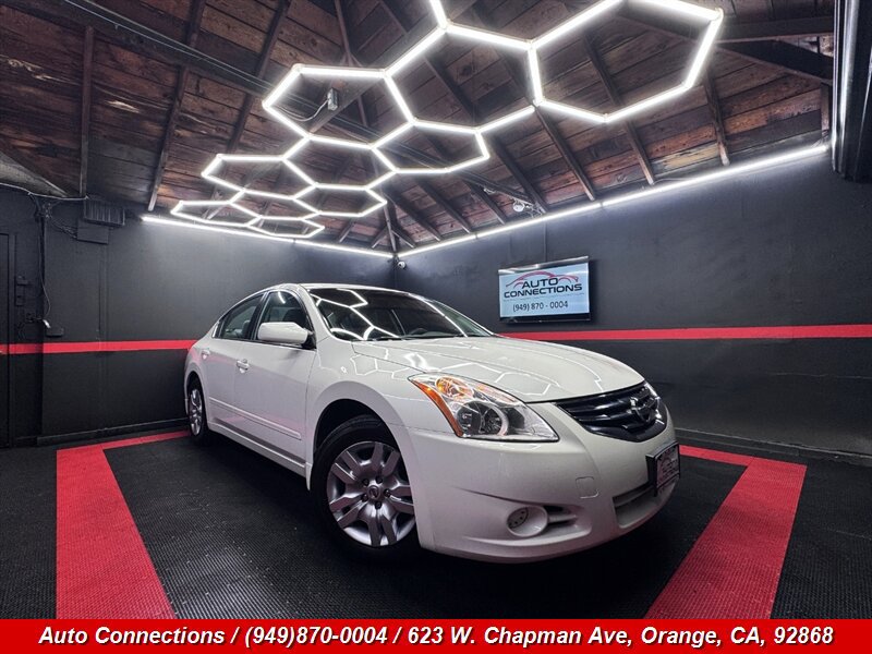 Used 2012 Nissan Altima 2.5 S w/ Value Pkg FWD image 1
