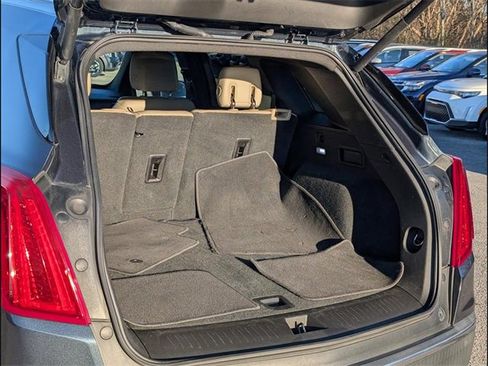 Used 2019 Cadillac XT5 FWD image 19