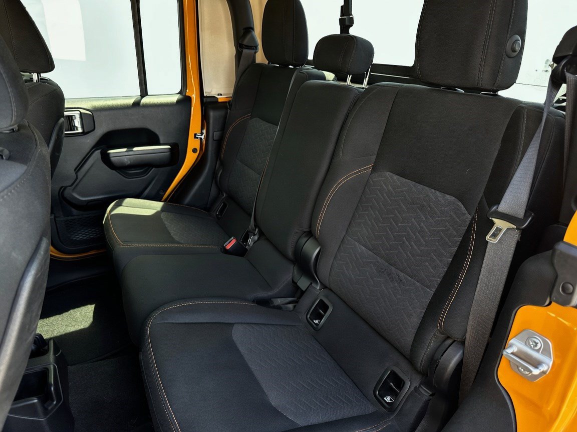 Used 2021 Jeep Gladiator Mojave AWD/4WD image 15