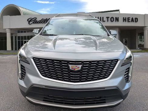 Certified 2023 Cadillac XT4 Premium Luxury w/ Technology Package FWD image 9