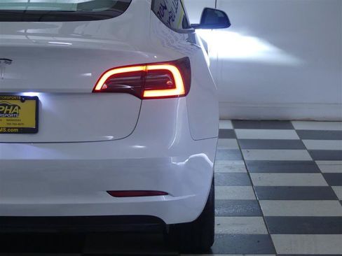 Used 2023 Tesla Model 3 Standard Range RWD image 29