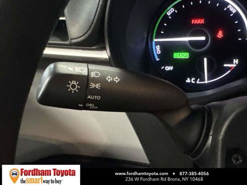 Used 2025 Toyota Sienna LE AWD/4WD image 20
