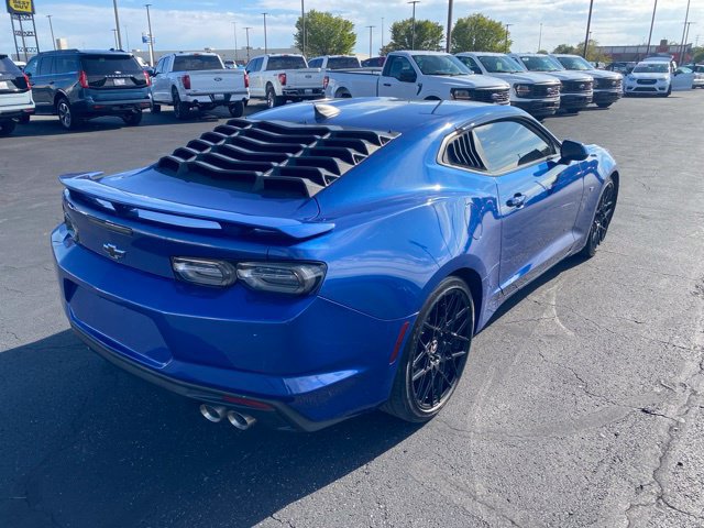 Used 2020 Chevrolet Camaro LT w/ Technology Package RWD image 5