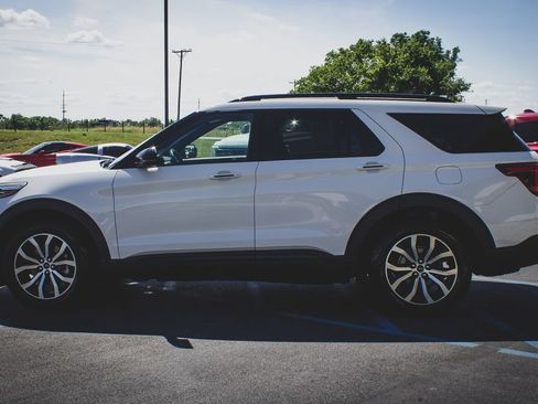 Used 2020 Ford Explorer ST AWD/4WD image 24