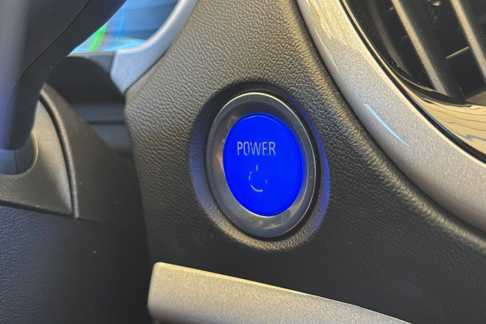 Used 2017 Chevrolet Volt LT w/ Comfort Package FWD image 25