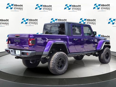 New 2026 Jeep Gladiator Sport AWD/4WD image 5