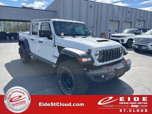 Used 2021 Jeep Gladiator Mojave w/ Cold Weather Group AWD/4WD image 1