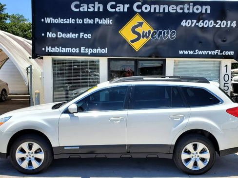 Used 2012 Subaru Outback 2.5i Limited w/ Moonroof Pkg AWD/4WD image 9