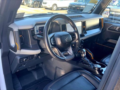 Used 2022 Ford Bronco Badlands image 15