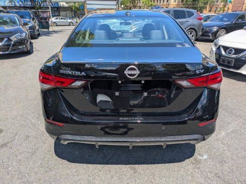 Used 2024 Nissan Sentra SV w/ SV Premium Package image 5