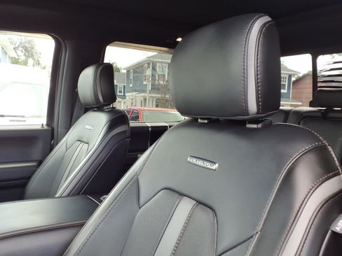 Used 2018 Ford F350 Platinum w/ Platinum Ultimate Package image 6