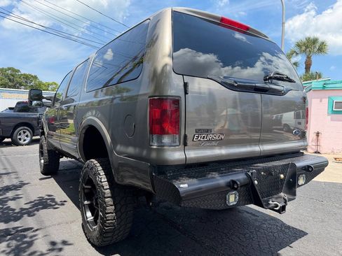 Used 2004 Ford Excursion Limited AWD/4WD image 19