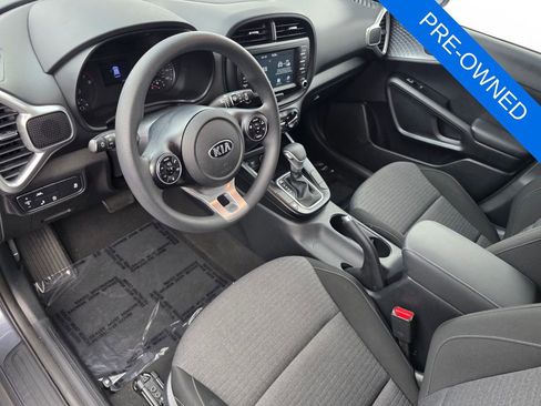 Used 2021 Kia Soul S FWD image 10