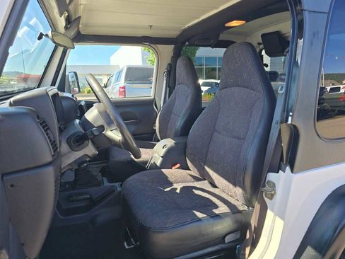 Used 2002 Jeep Wrangler X AWD/4WD image 15