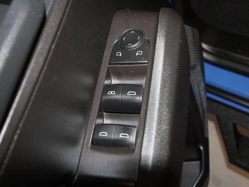 Used 2025 Chevrolet Colorado Trail Boss AWD/4WD image 6