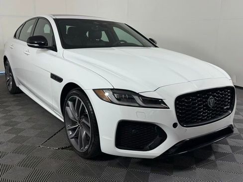 Used 2024 Jaguar XF R-Dynamic SE image 6