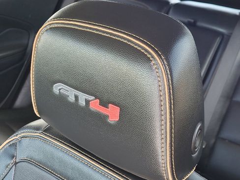 Used 2023 GMC Terrain AT4 AWD/4WD image 6
